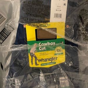 Men’s Wranglers NWT Size 29x34